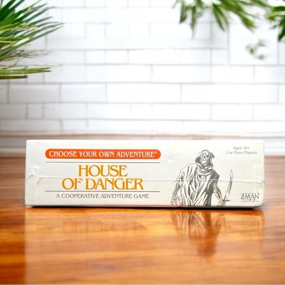 Choose Your Own Adventure: House of Danger - Sealed Board Game - Picture 8 of 9